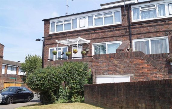 2 Bedroom Maisonette